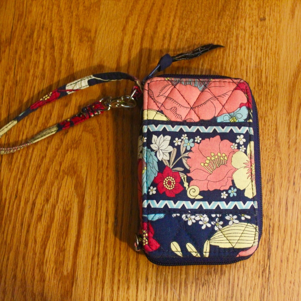 Vera Bradley Happy Snails Wristlet - Picture 3 of 6